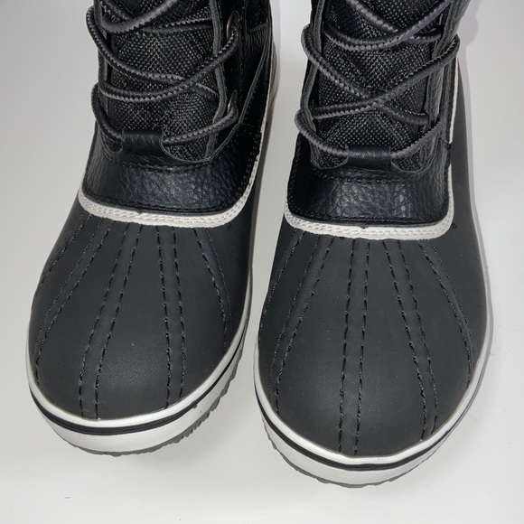 NWOB Women’s Global Win Lace Up Black Winter Snow Boots Size 5.5 - Picture 2 of 10